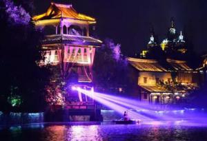 【重磅】今晚，國際光影藝術(shù)節(jié)點(diǎn)燈儀式在天鵝湖濕地公園舉行！